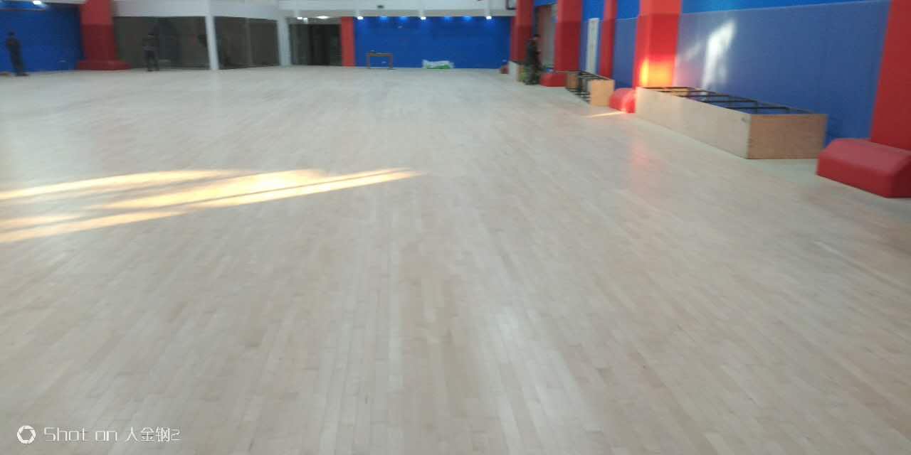 白云運(yùn)動木地板價格是多少