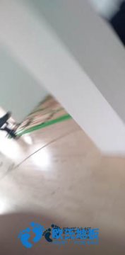 知名運(yùn)動場地地板施工隊